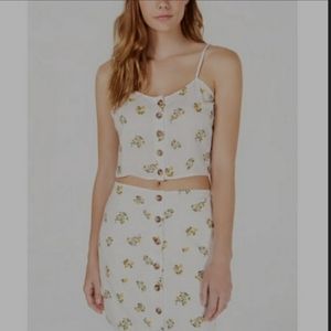 Polly & Esther Yellow Floral Two Piece Set Skirt and Tank. Size Medium J…